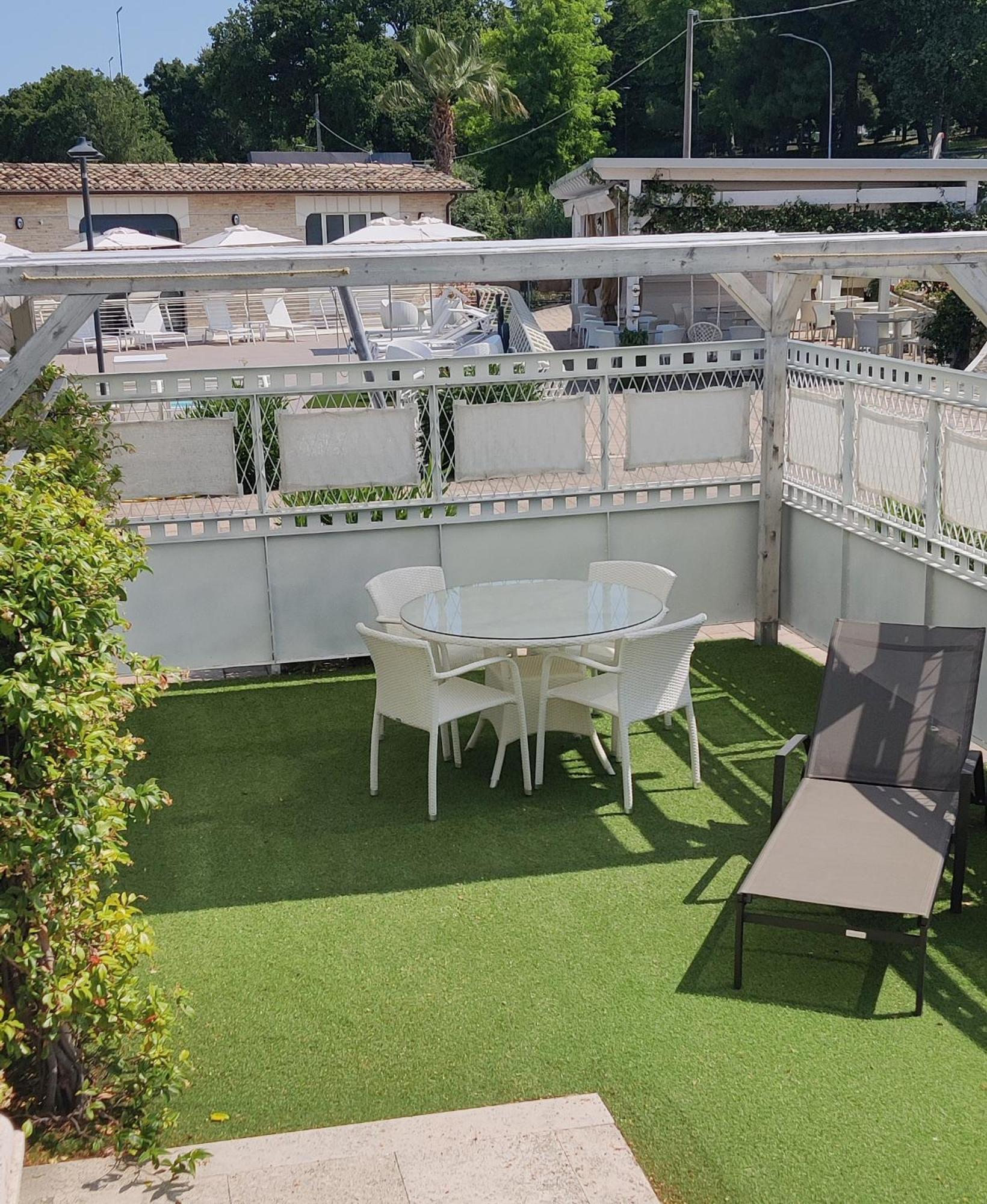 Villa Contessina Cossignano Luaran gambar